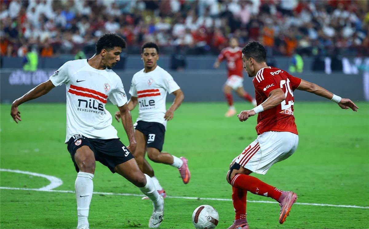 حسرة لاعبي الزمالك بعد الخسارة أمام زد قبل مباراة الأهلي في قمة الدوري.