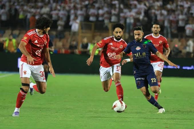 القمة 133 بين الأهلي والزمالك على استاد القاهرة في الدوري المصري