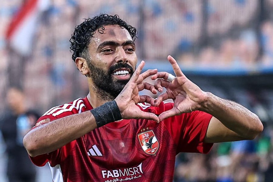 احتفال حسين الشحات بعد تسجيله هدفا للأهلي قبل مباراة الأهلي والزمالك.